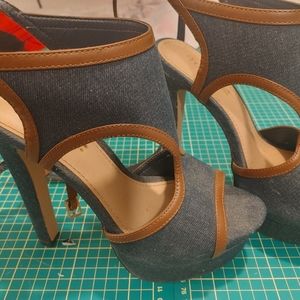 High heels sandals